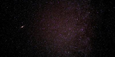 宇宙史诗动漫专题封面，浩瀚宇宙星域背景下的动漫角色，宏大叙事视觉